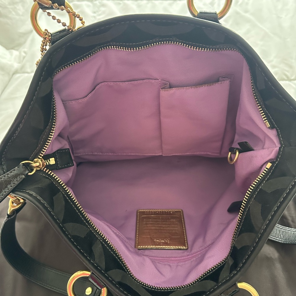 Coach Black Shoulder Bag with Textured Design - Picture 8 of 13